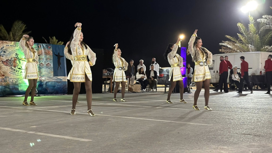 MAVİ AKDENİZ DANS VE M&Uuml;ZİK FESTİVALİ HALK DANSLARINA EV SAHİPLİĞİ YAPTI