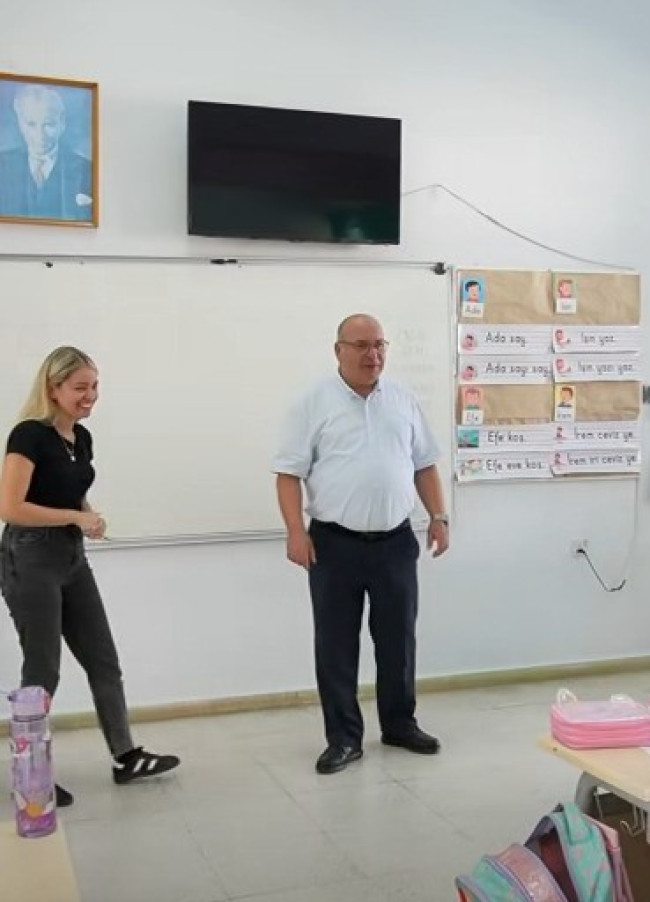 Bir D&uuml;nya Bir &Ccedil;ocuk
